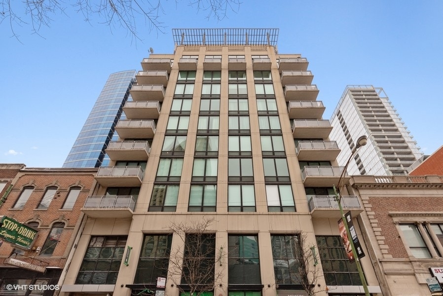 744 North Clark Street, Unit 501 Chicago, IL 60654 - Photo 1 of 16 front view of a building