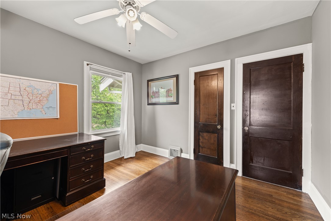 1473 Parkhill Road Cleveland Heights, OH 44121 - Photo 22 of 35