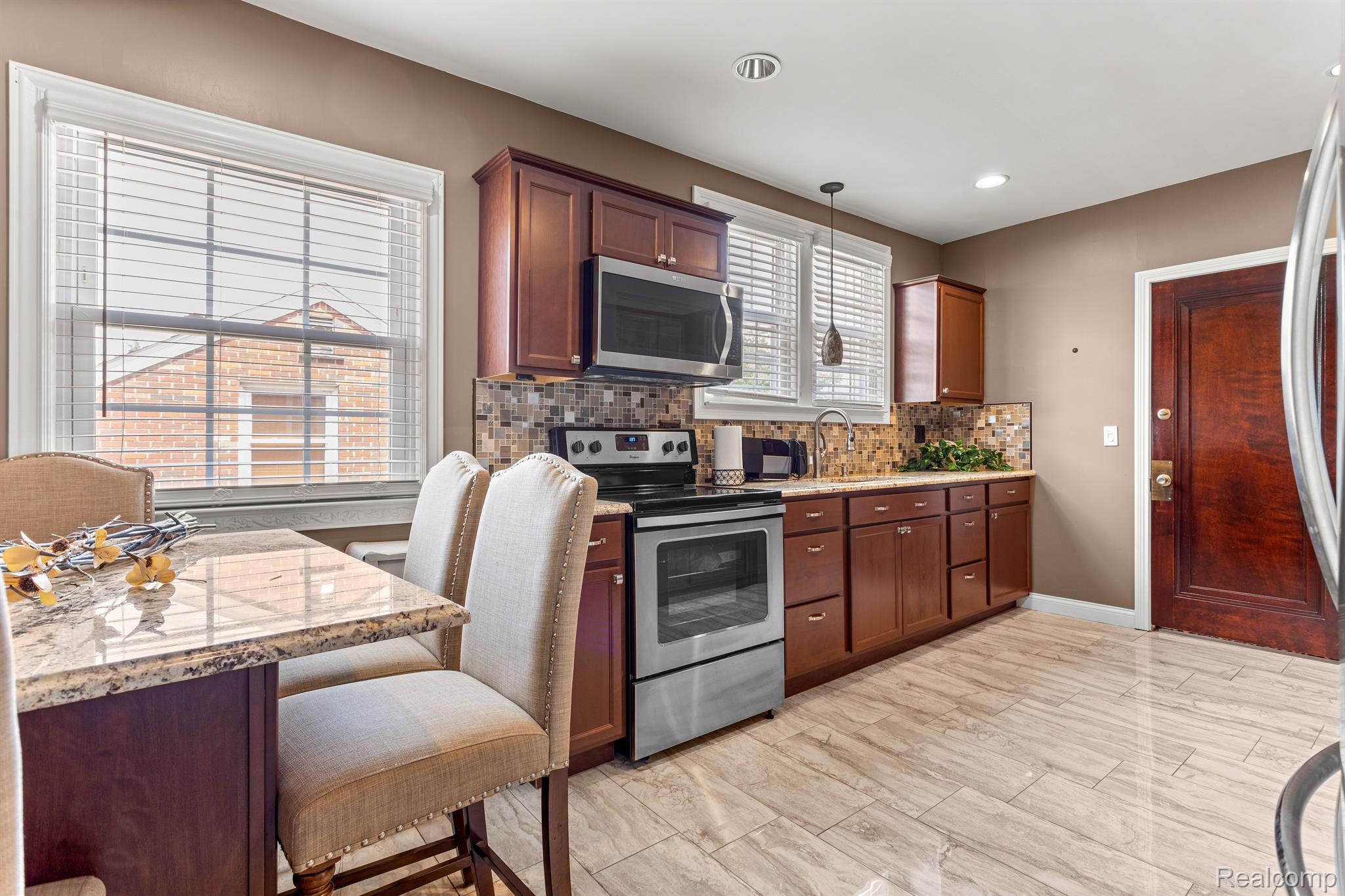 7803 Miller Road Dearborn, MI 48126 - Photo 8 of 49 Gallery Image 8
