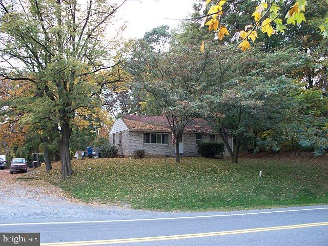413 Hershey Road Elizabethtown, PA 17022 - Photo 1 of 7 Gallery Image 1