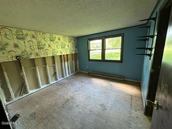 $99,500 | 34 Village Lane North, Ticonderoga, NY 12883