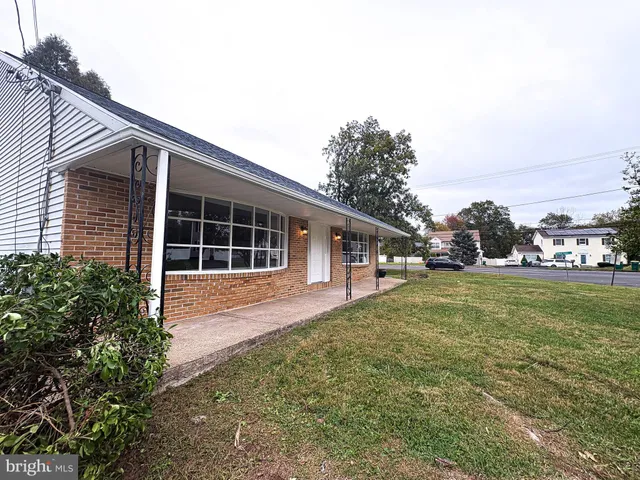 $595,000 | 114 Nursery Avenue, Levittown, PA 19057