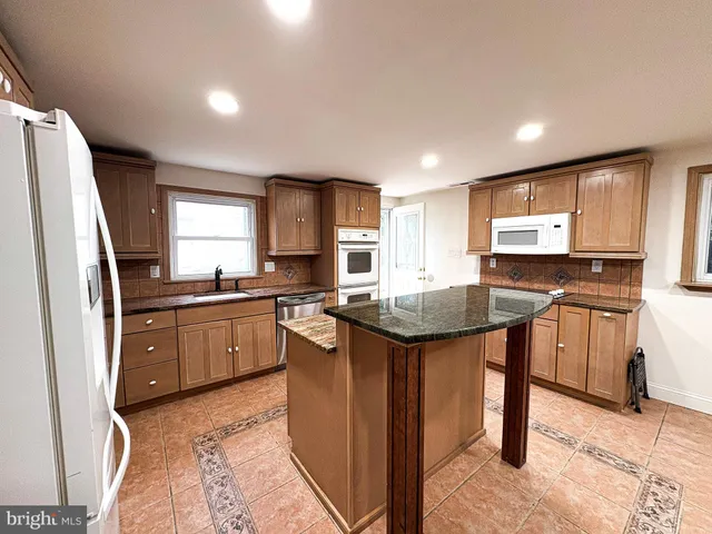 $595,000 | 114 Nursery Avenue, Levittown, PA 19057