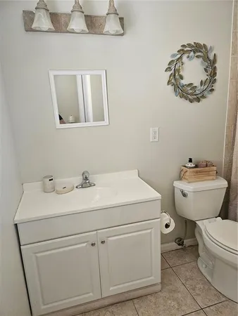 $1,600 | 220 Park Boulevard North, Unit 202, Venice, FL 34285