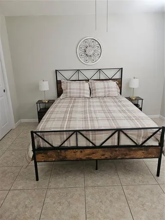 $1,600 | 220 Park Boulevard North, Unit 202, Venice, FL 34285