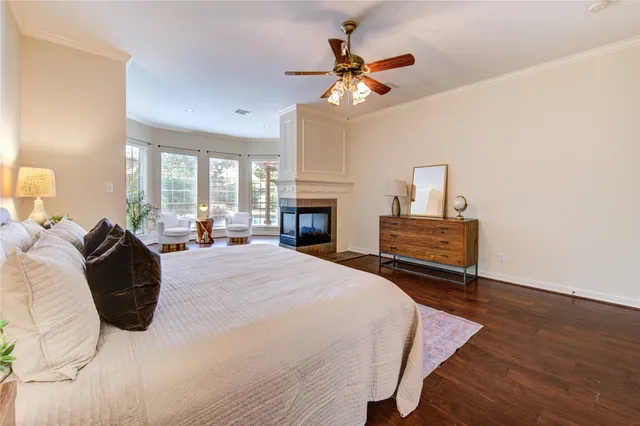 a bed room with a bed and a fireplace