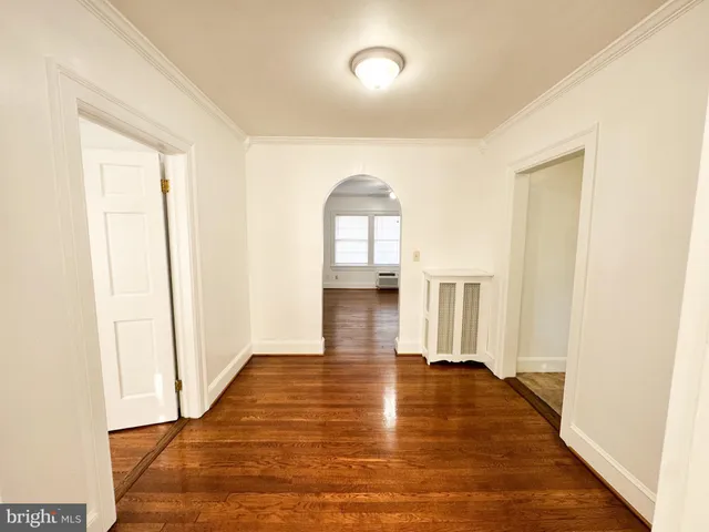 $2,700 | 4348 Ellicott Street Northwest, Unit 3, Washington, DC 20016