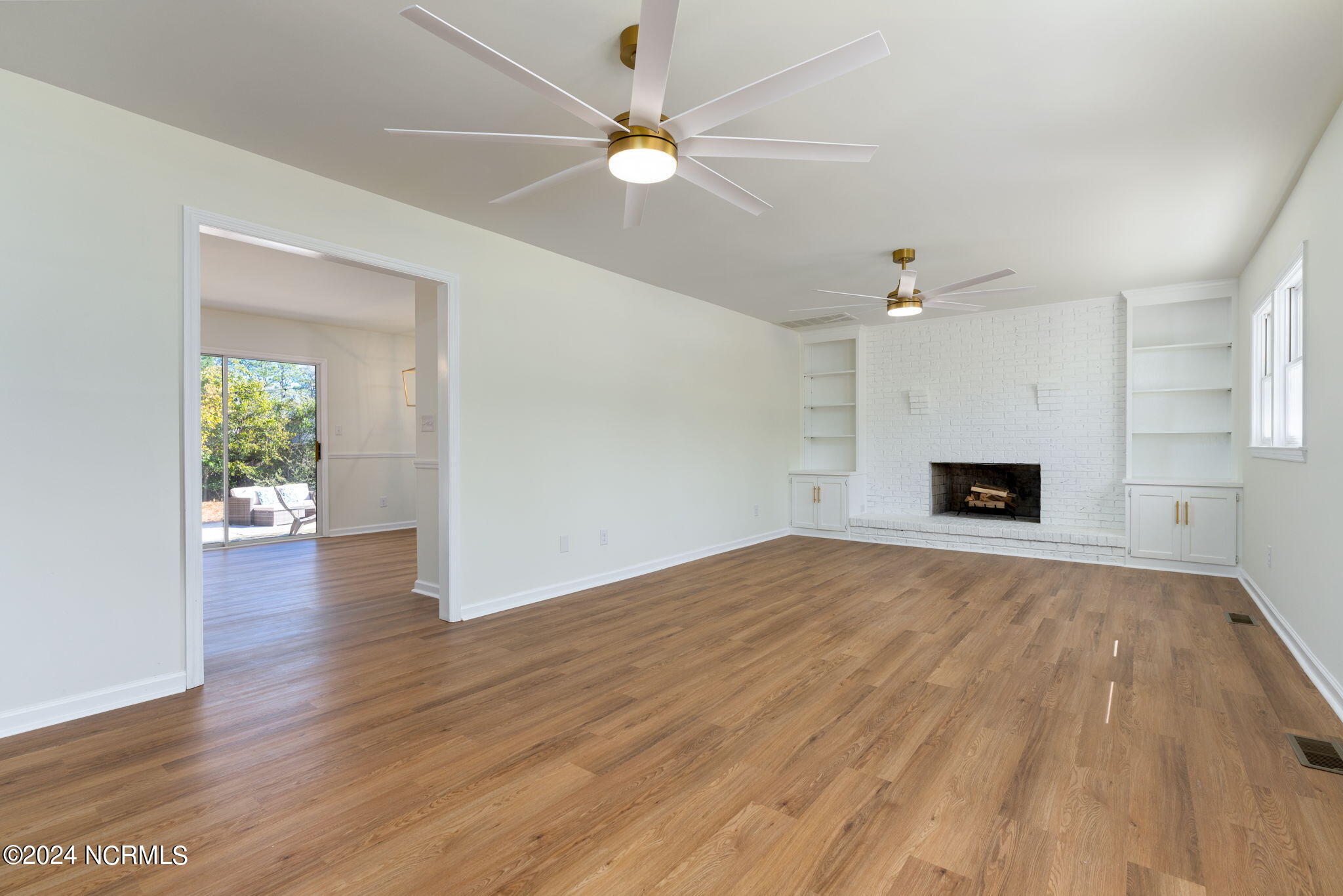229 2 Chopt Road Wilmington, NC 28405 - Photo 22 of 73 Large entry to kitchen/outdoor area
