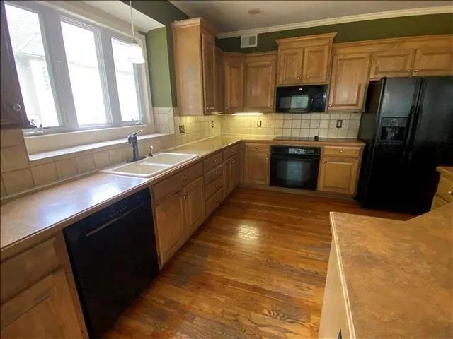 $399,900 | 2634 Southwest Wintervalley Drive, Lee's Summit, MO 64081