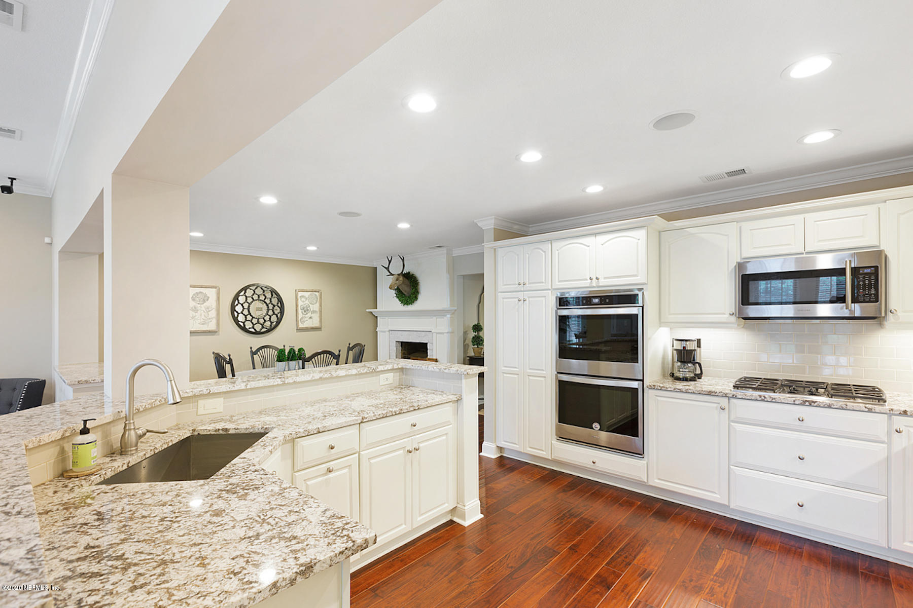 3674 Hilliard Road Jacksonville, FL 32217 - Photo 12 of 31 Kitchen