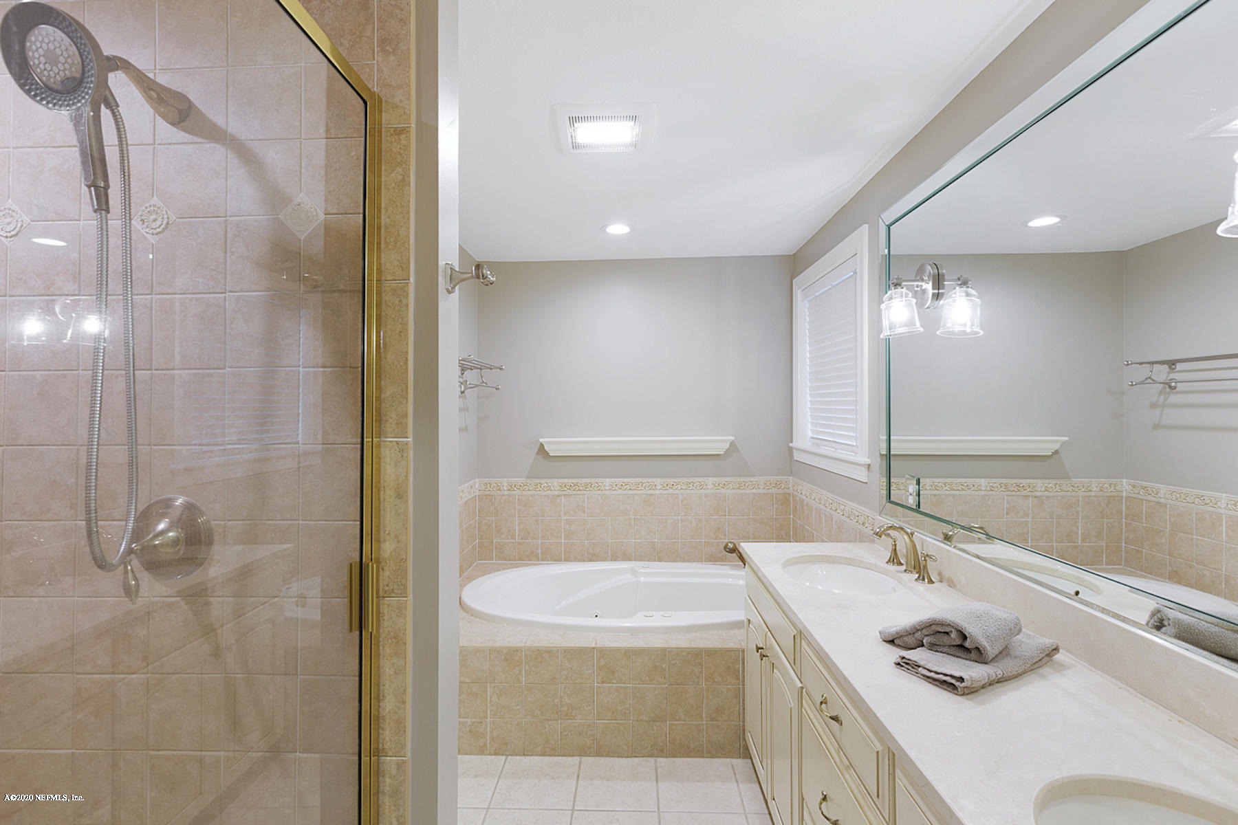 3674 Hilliard Road Jacksonville, FL 32217 - Photo 24 of 31 Owner's Bathroom