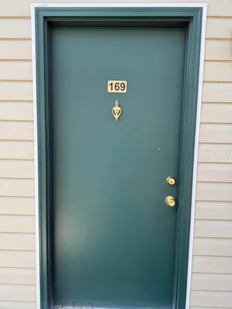 $136,000 | 900 Mountain Creek Road, Unit M169, Chattanooga, TN 37405