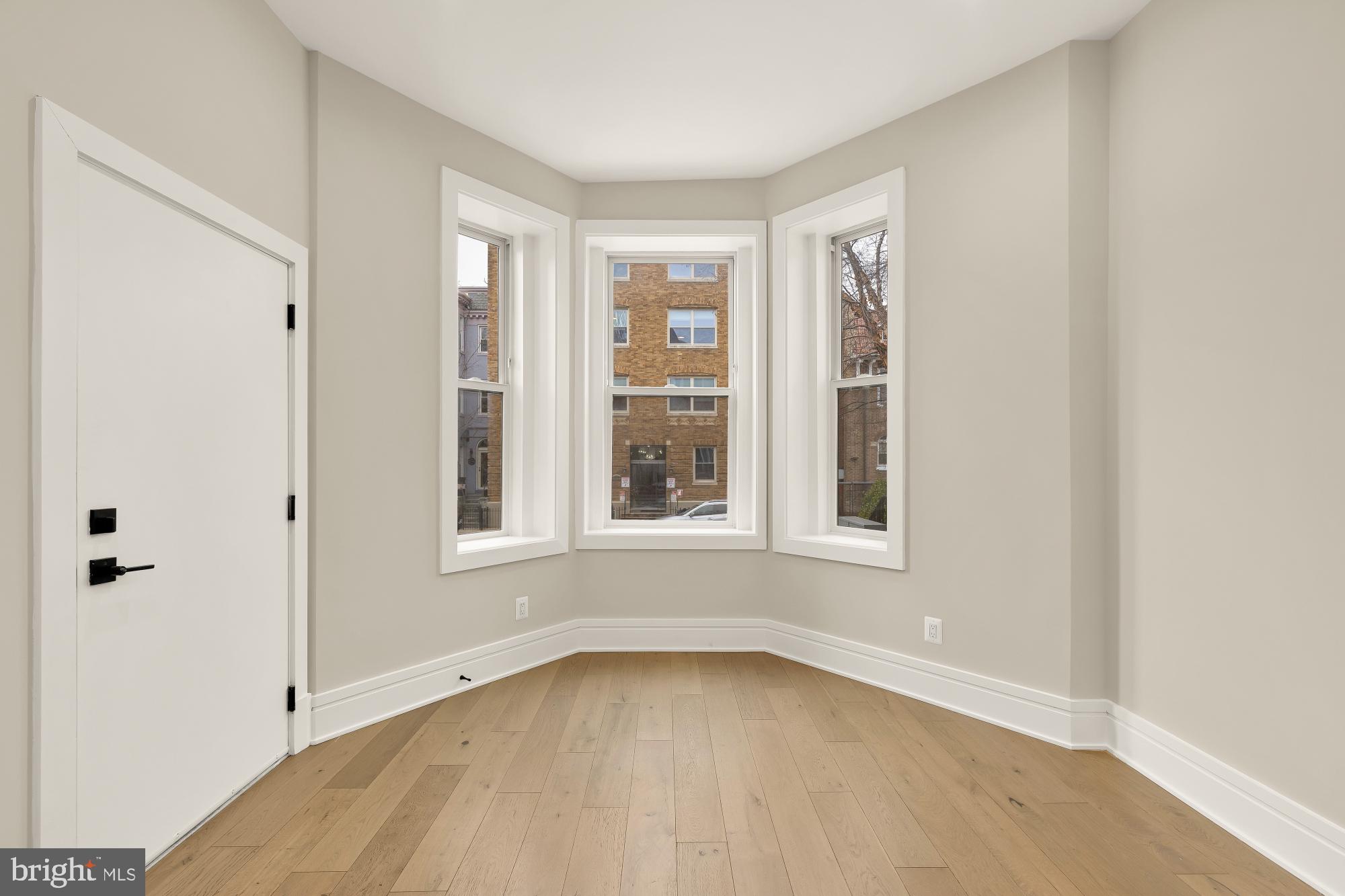 1310 Park Road Northwest Washington, DC 20010 - Photo 3 of 20