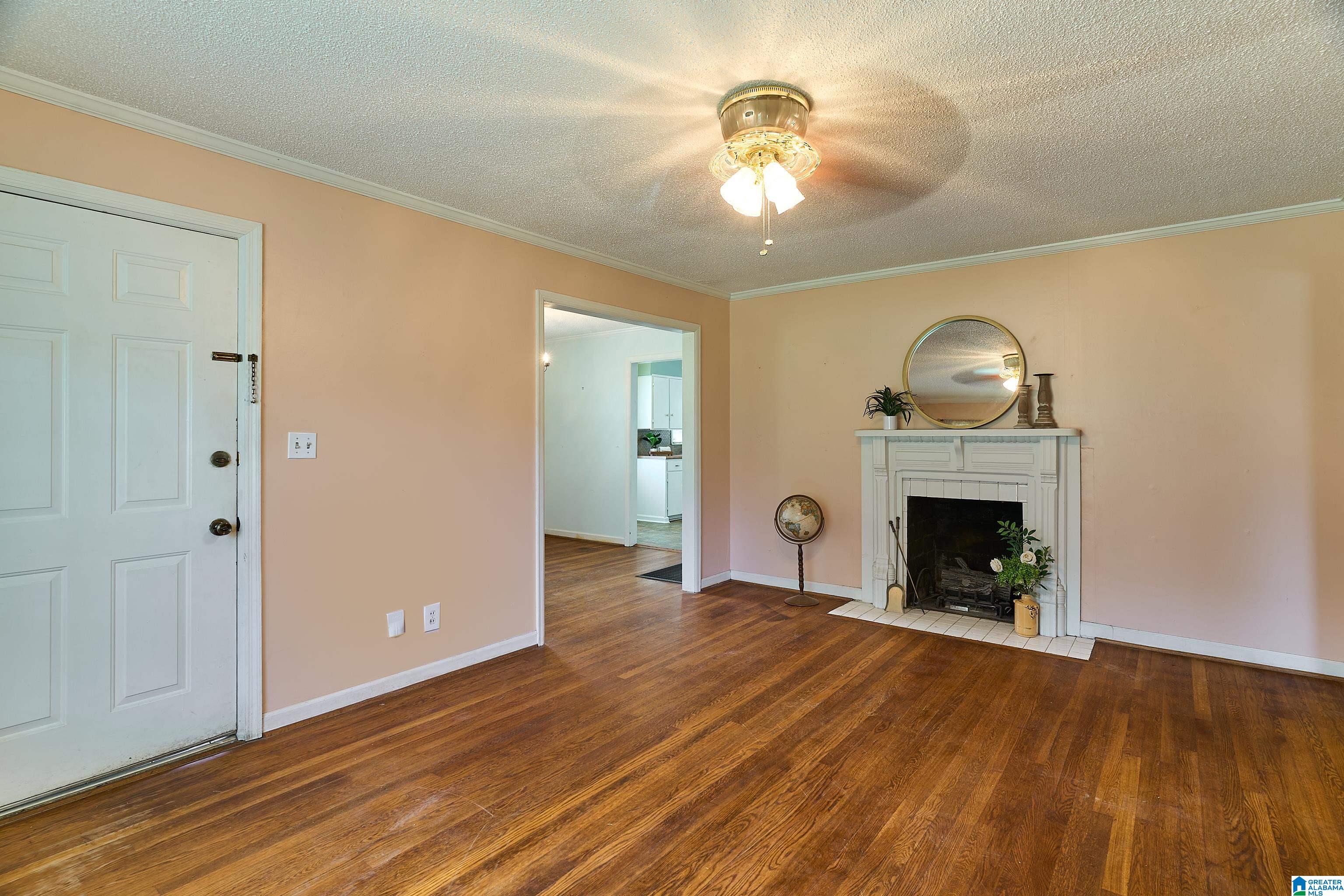 116 Cedar Lane Bessemer, AL 35023 - Photo 4 of 43