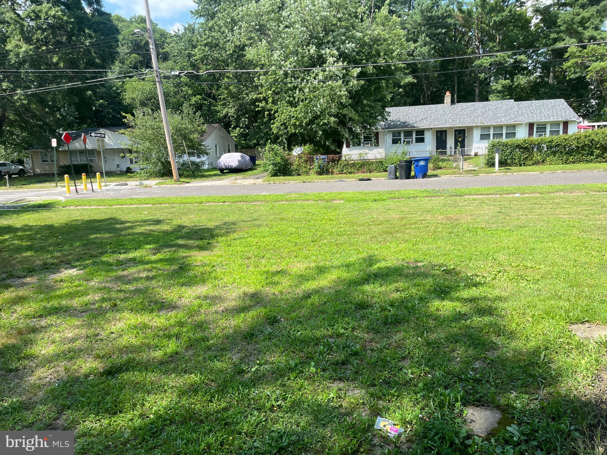 227 Kinsley Road Pemberton, NJ 08068 - Photo 16 of 18 a front view of a house with a yard