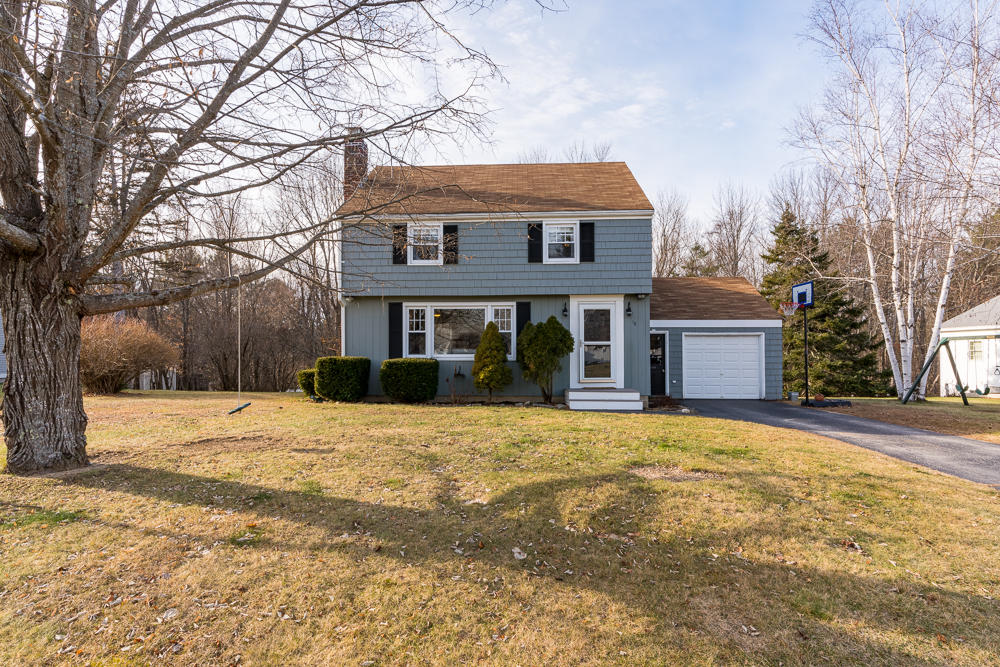 18 Hillview Road Gorham, ME 04038 - Photo 2 of 31 18hillviewroad-29