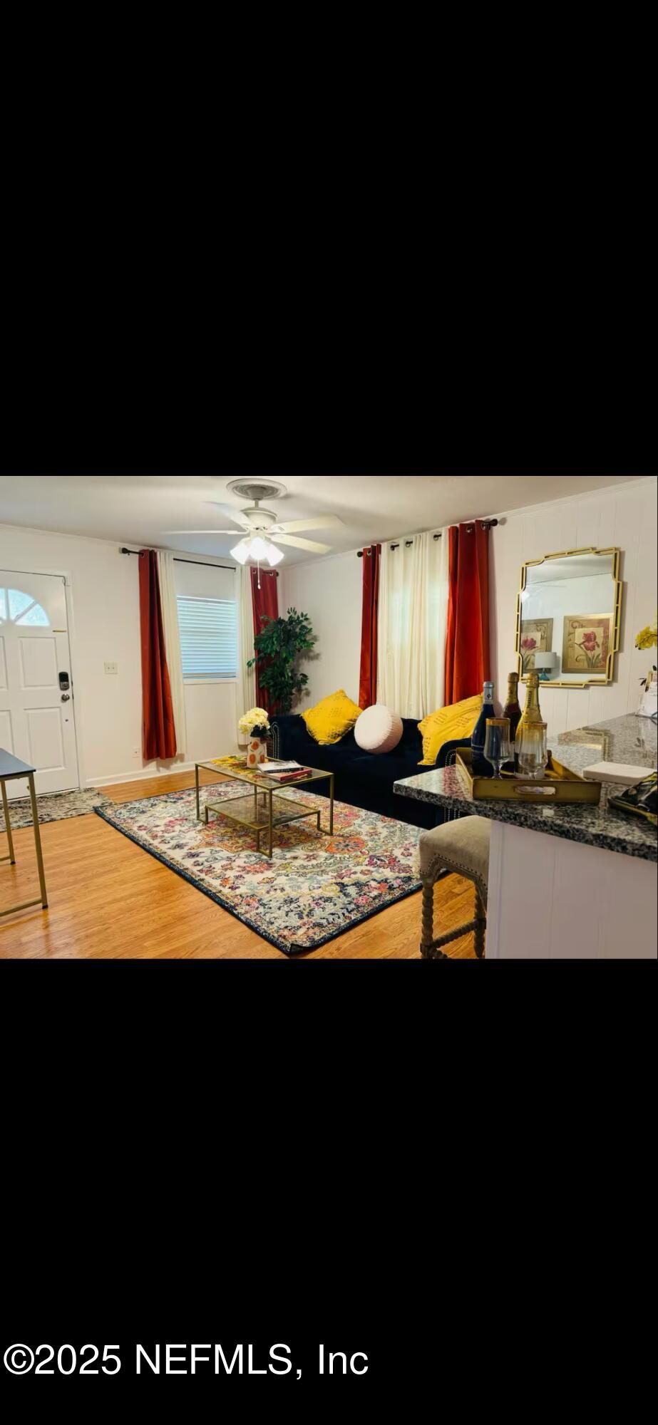 12667 Pulaski Road Jacksonville, FL 32218 - Photo 5 of 17 a room with furniture