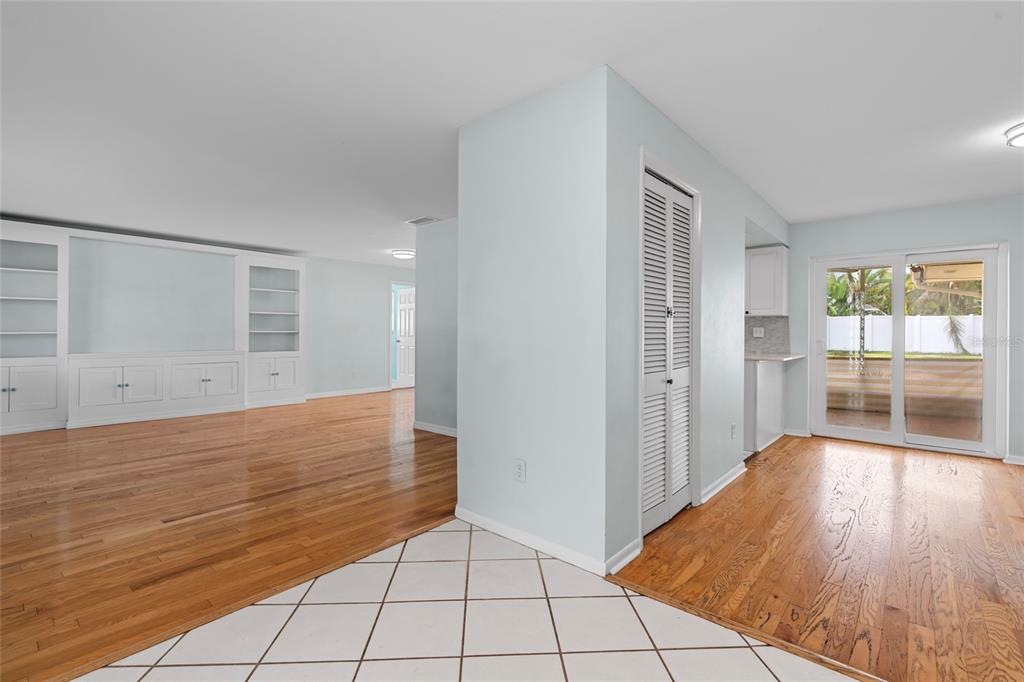 13236 84th Terrace Seminole, FL 33776 - Photo 3 of 34 a view of an empty room and window