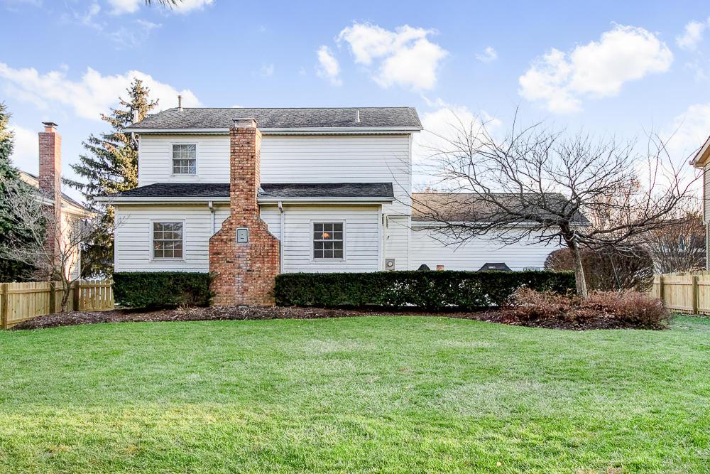 3888 Ramblehurst Road Columbus, OH 43221 - Photo 4 of 33