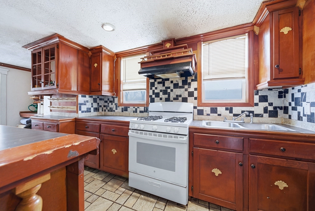 100 Nightingale Street Boston, MA 02124 - Photo 23 of 40