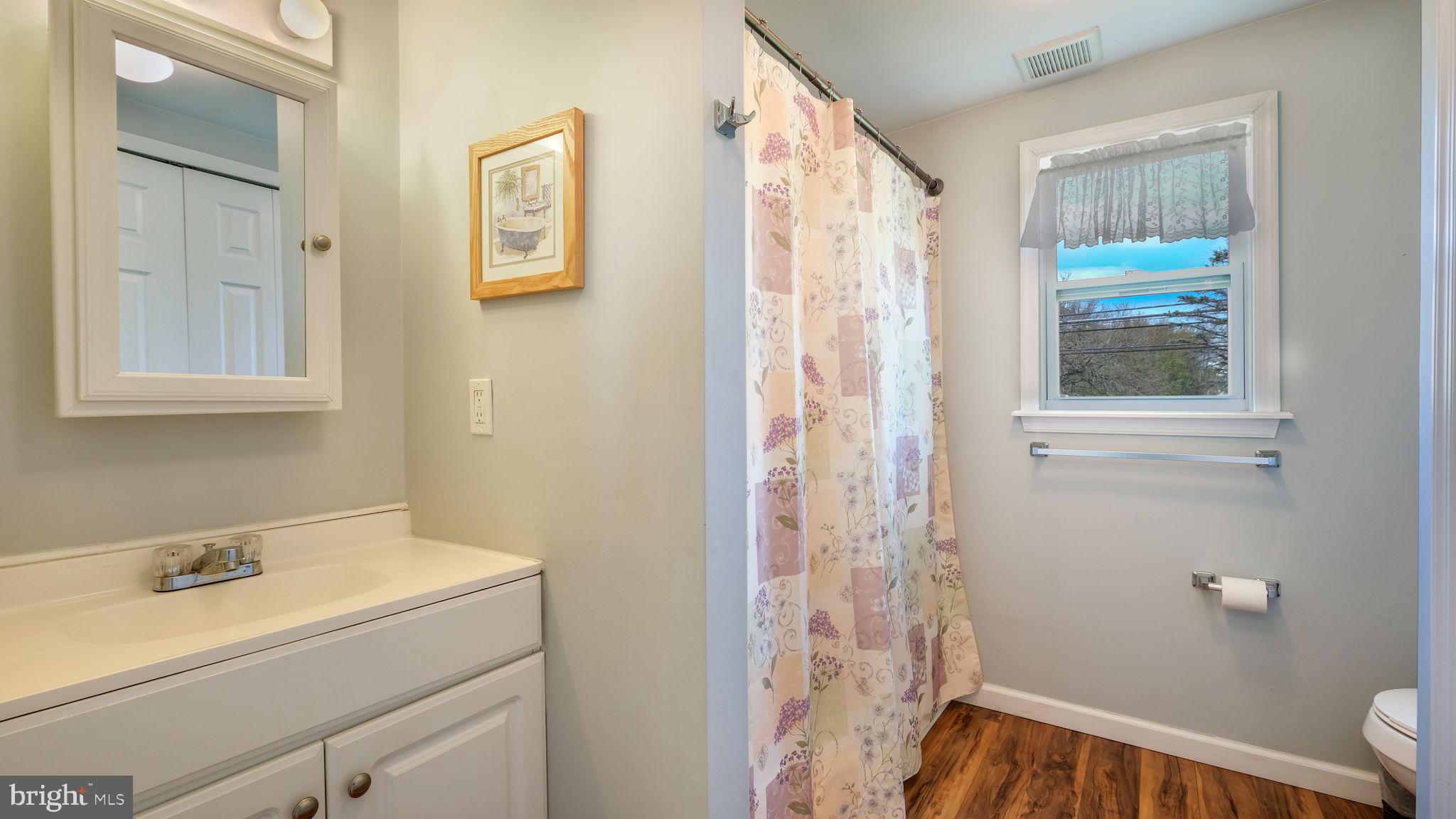 423 South Ridge Road Perkasie, PA 18944 - Photo 23 of 28 Full bath in in-law or office