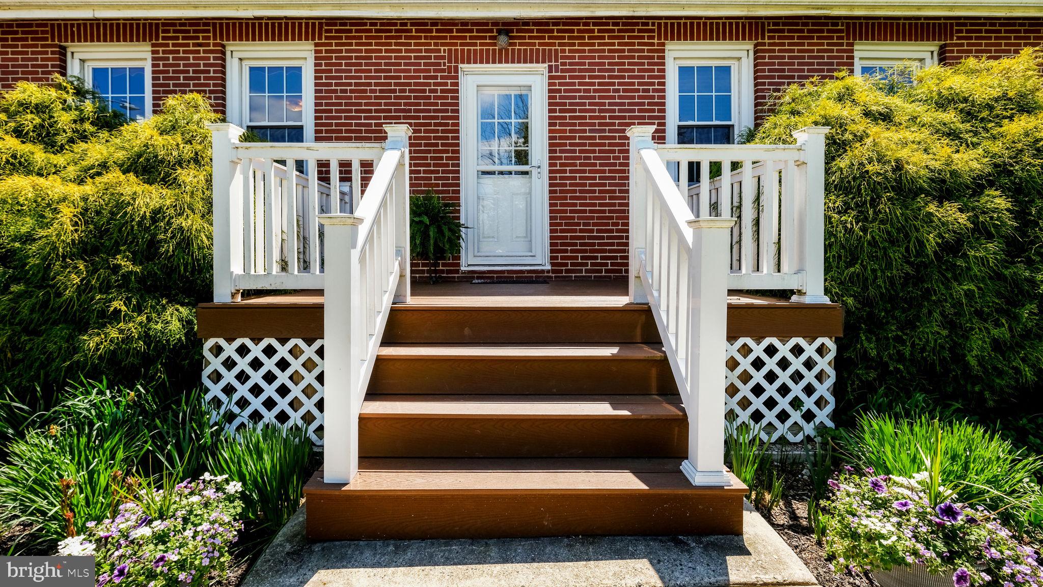 423 South Ridge Road Perkasie, PA 18944 - Photo 4 of 28 Front Door