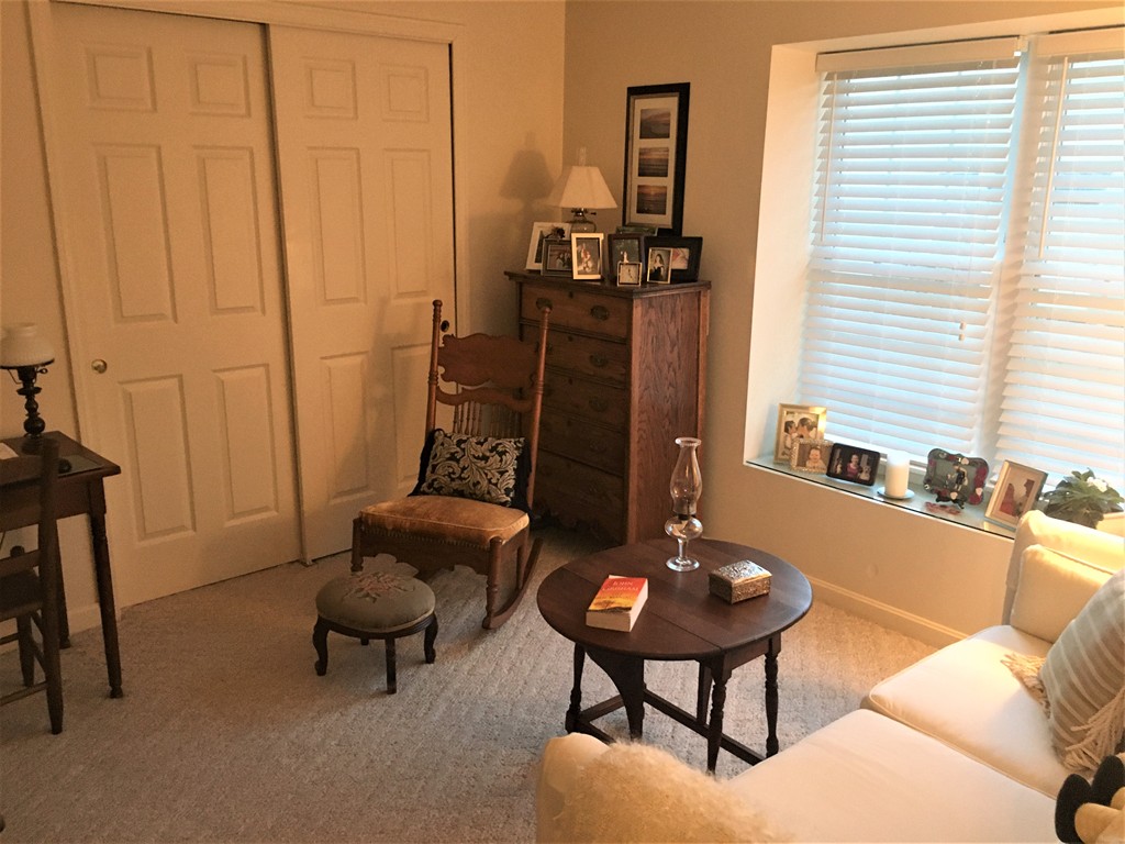 703 Ridgefield Circle, Unit A Clinton, MA 01510 - Photo 7 of 13 a living room with furniture