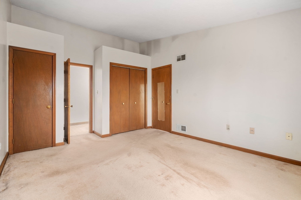 60 Londonderry Road, Unit 60 Grafton, MA 01519 - Photo 12 of 24 Gallery Image 12
