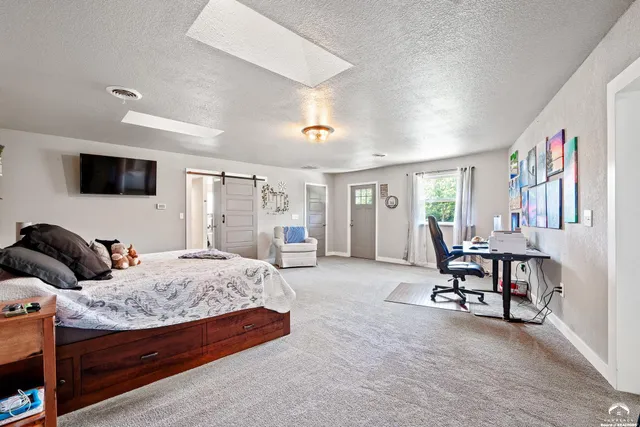 $379,950 | 4815 Cheyenne Lane, McLouth, KS 66054