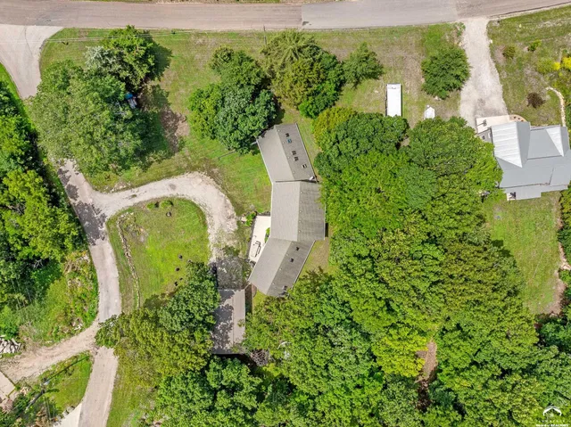 $379,950 | 4815 Cheyenne Lane, McLouth, KS 66054