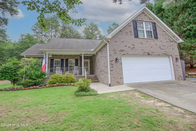 $425,000 | 60 Spring Lake Drive, Pinehurst, NC 28374