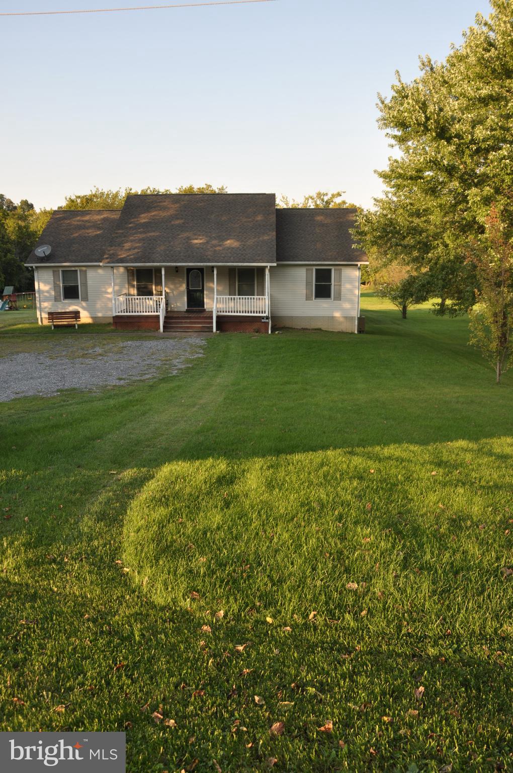 92 River Bend Road Kearneysville, WV 25430 - Photo 3 of 27