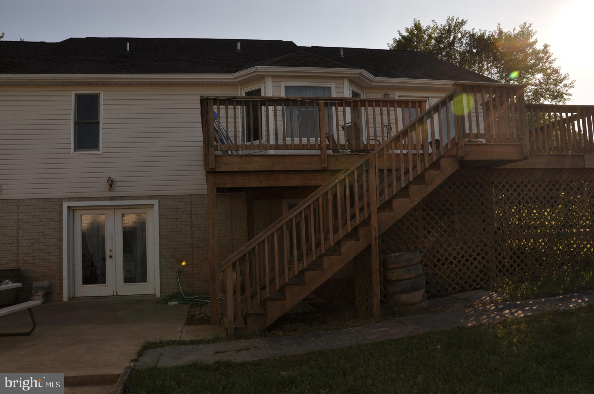 92 River Bend Road Kearneysville, WV 25430 - Photo 4 of 27 Rear of home