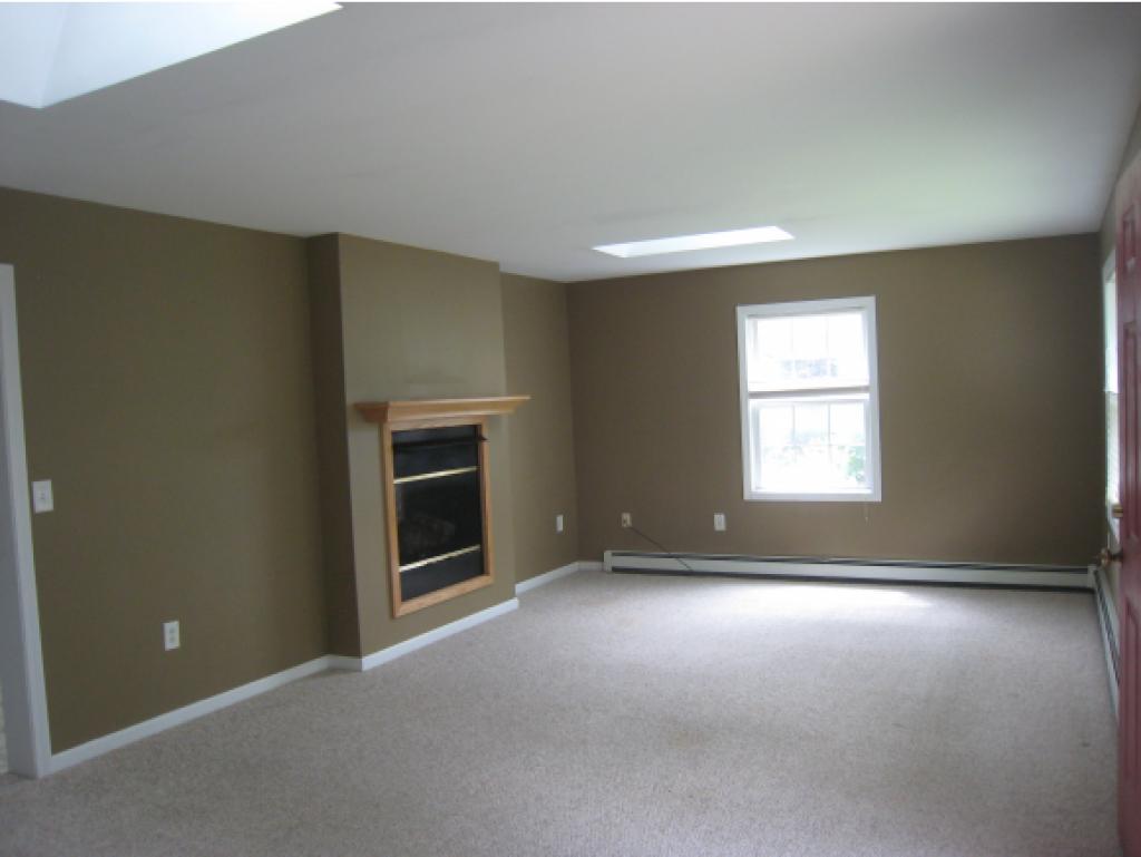11 Addison Lane Hartford, VT 05001 - Photo 3 of 12 Gallery Image 3