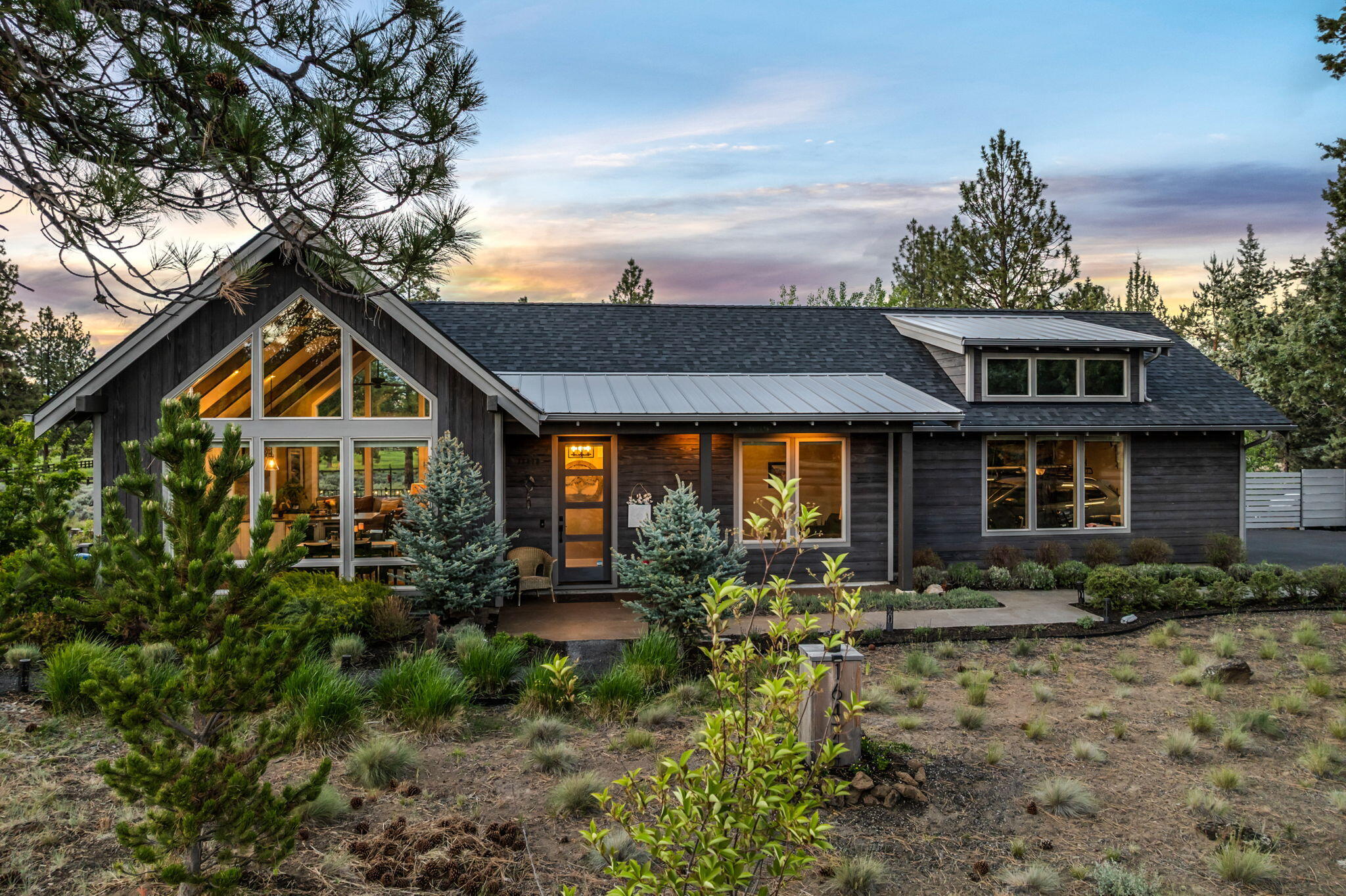 16472 Jordan Road Sisters, OR 97759 - Photo 1 of 50 2026_05_14_16474_jordan_road_twilight-5