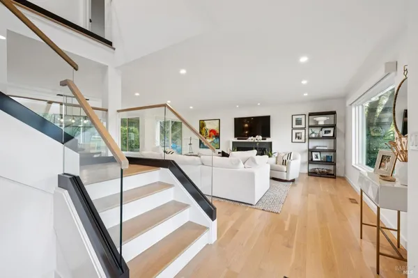 $2,595,000 | 341 Fairway Drive, Novato, CA 94949