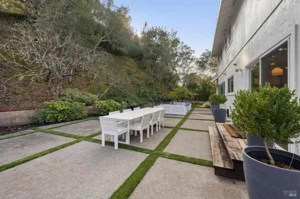 $2,595,000 | 341 Fairway Drive, Novato, CA 94949