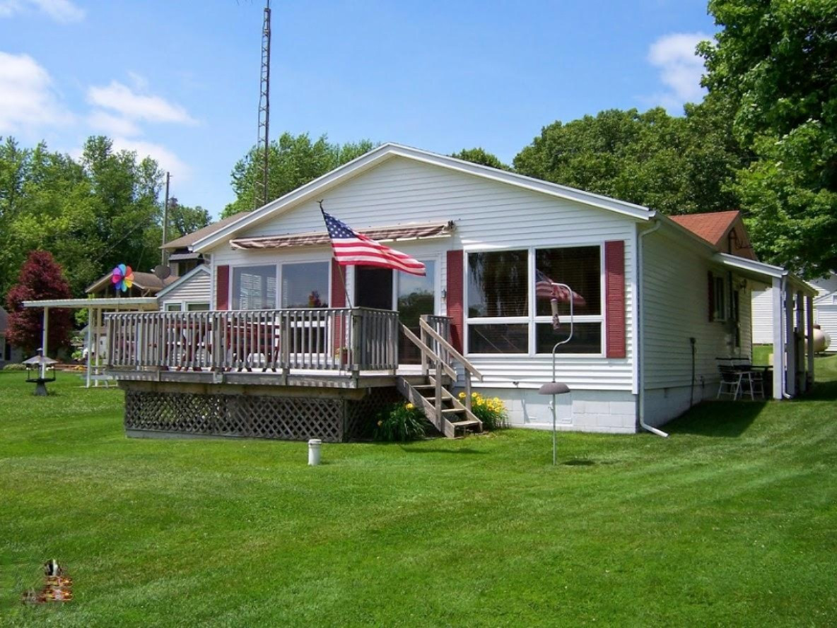 12943 Bidelman Road Three Rivers, MI 49093 - Photo 1 of 23 IMG_1644