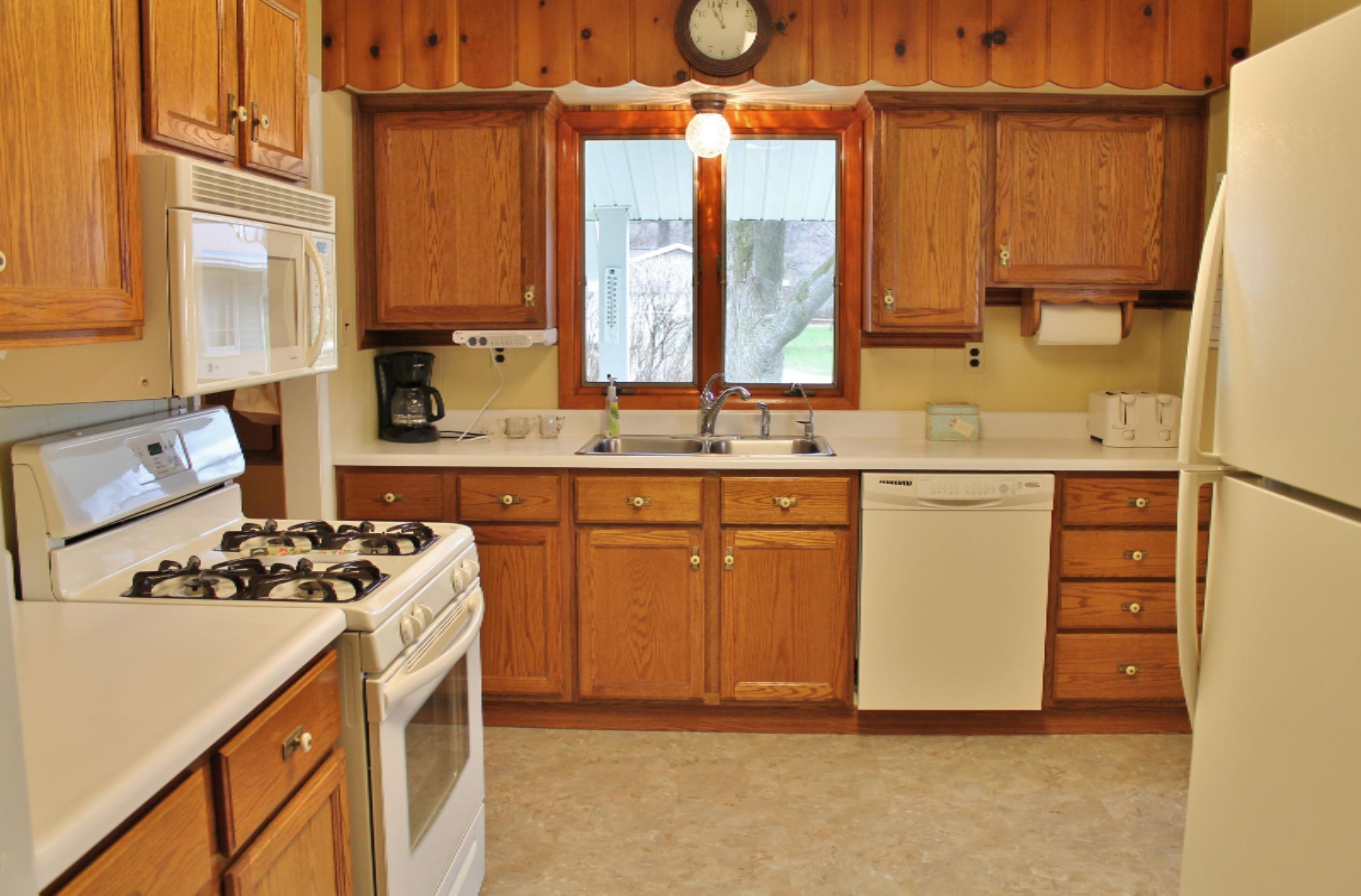 12943 Bidelman Road Three Rivers, MI 49093 - Photo 21 of 23 IMG_1694