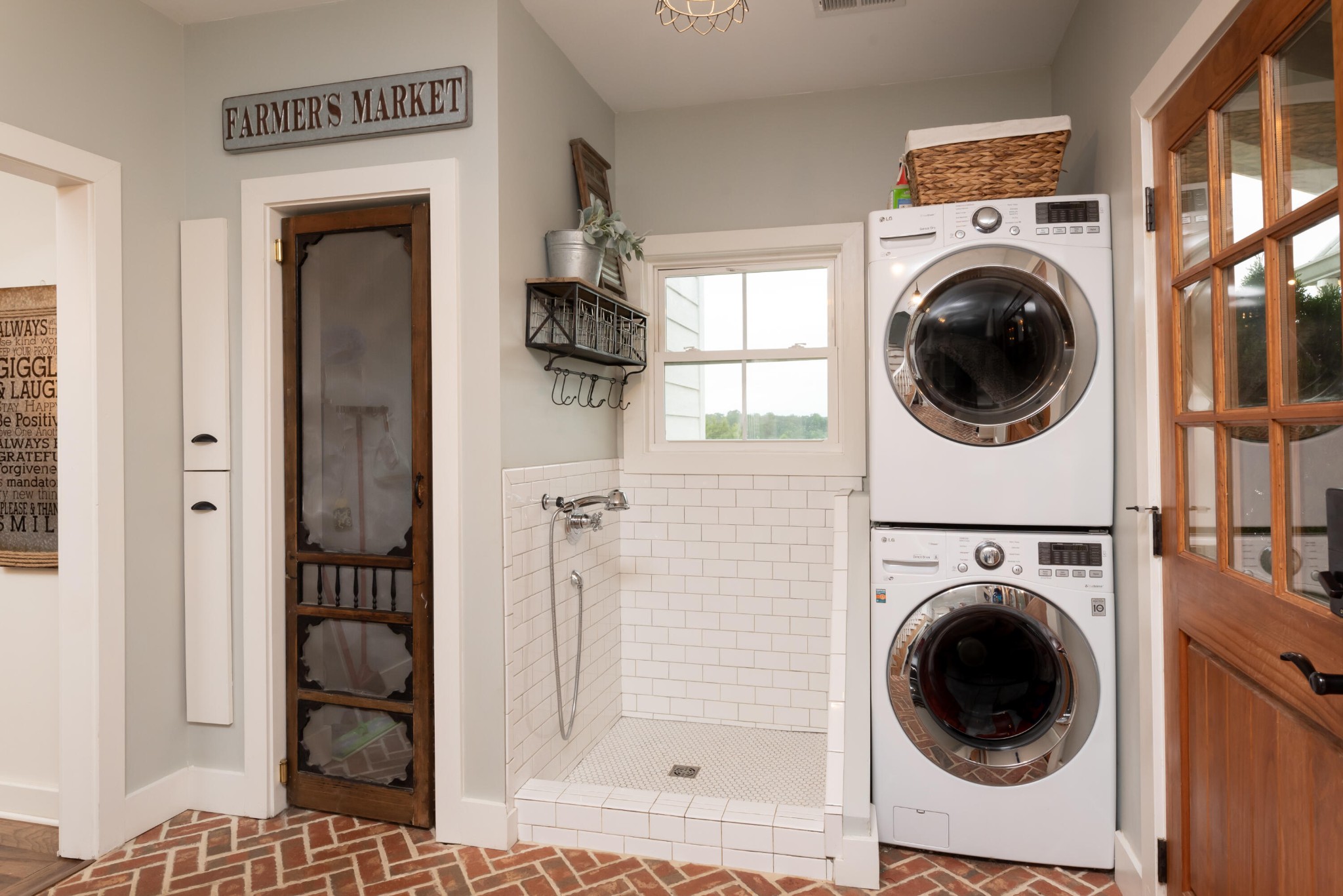 6925 Spring Place Road Southeast Old Fort, TN 37362 - Photo 24 of 46 a view of a hallway with washer and dryer