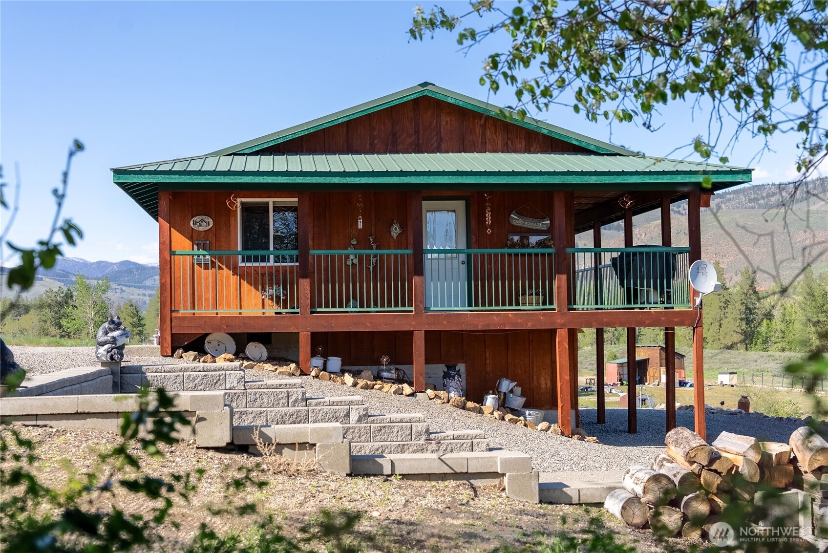 3 Northcott Road Winthrop, WA 98862 - Photo 1 of 34 Gallery Image 1