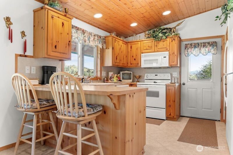 3 Northcott Road Winthrop, WA 98862 - Photo 12 of 34 Gallery Image 12