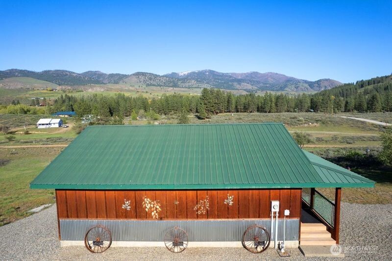 3 Northcott Road Winthrop, WA 98862 - Photo 4 of 34 Gallery Image 4