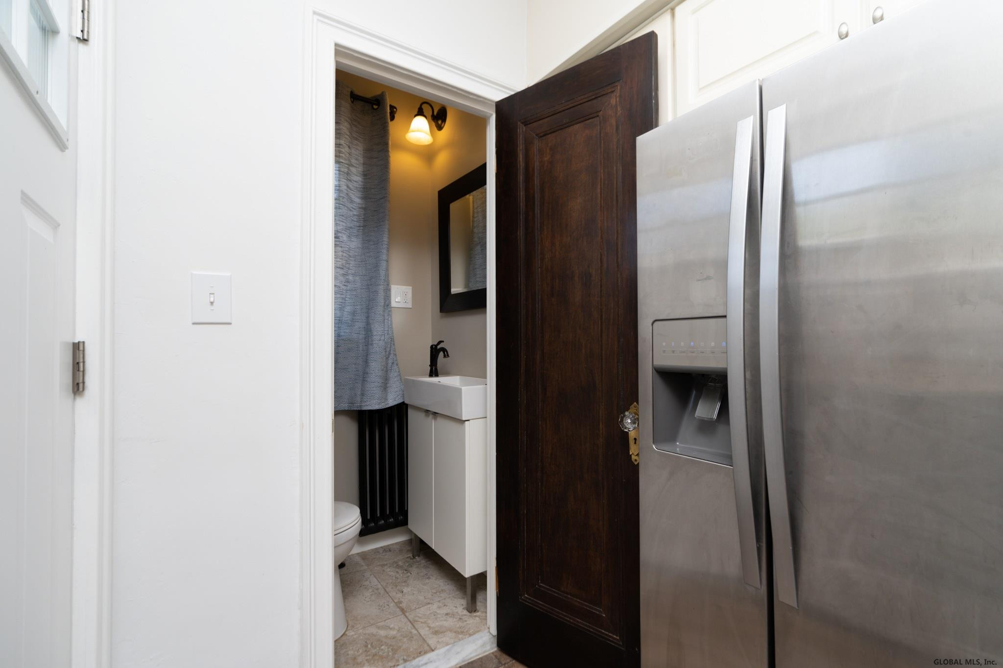 141 Whitehall Road Albany, NY 12209 - Photo 4 of 25 Photo 4