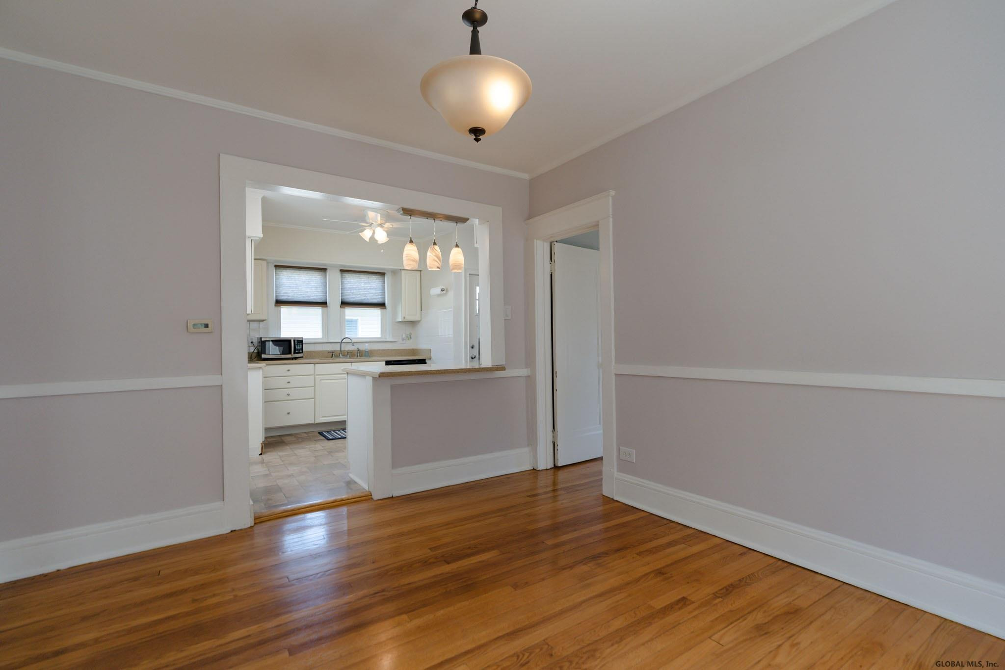 141 Whitehall Road Albany, NY 12209 - Photo 7 of 25 Photo 7
