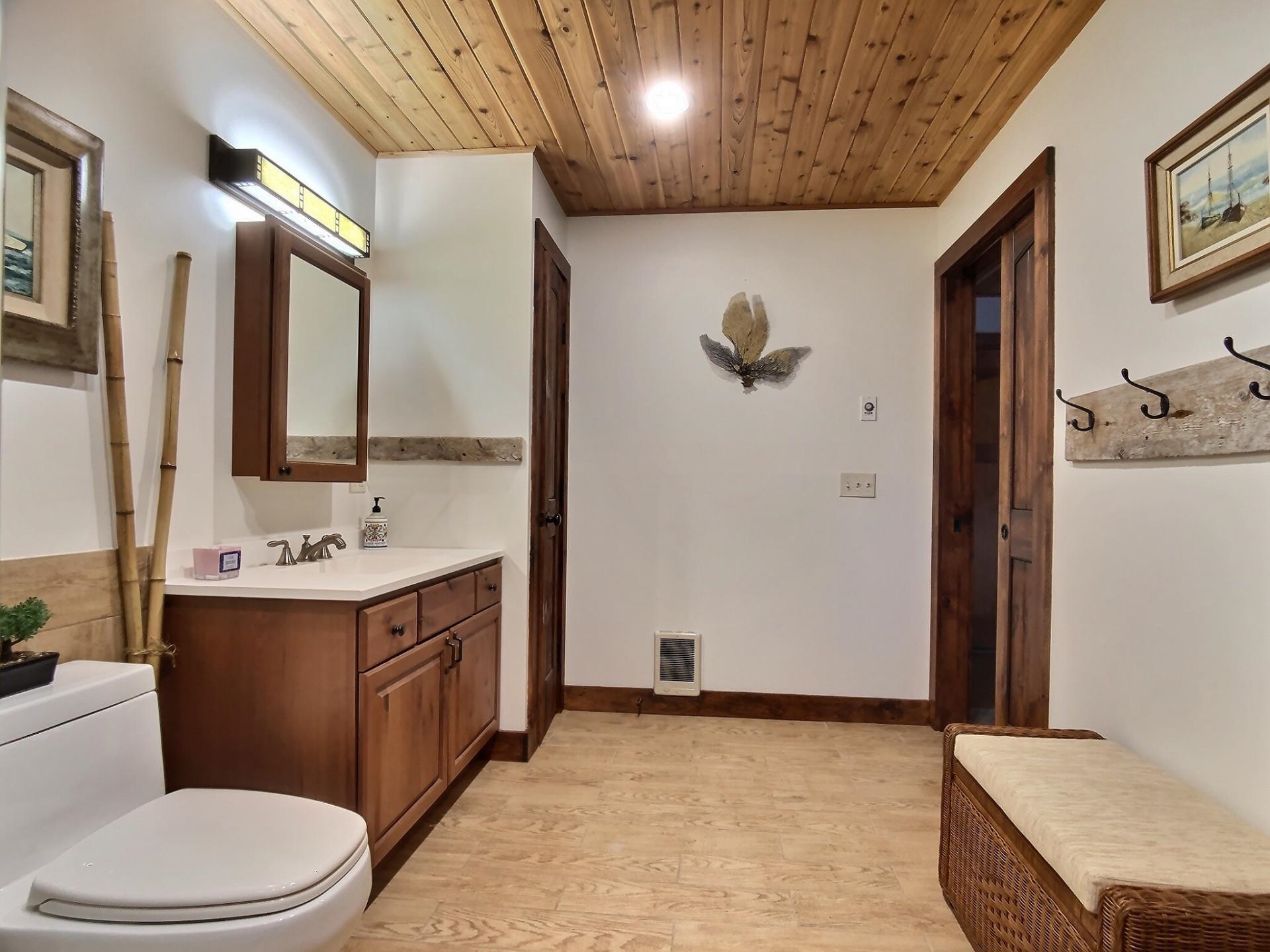 1099 East Shore Road Isle La Motte, VT 05463 - Photo 13 of 24