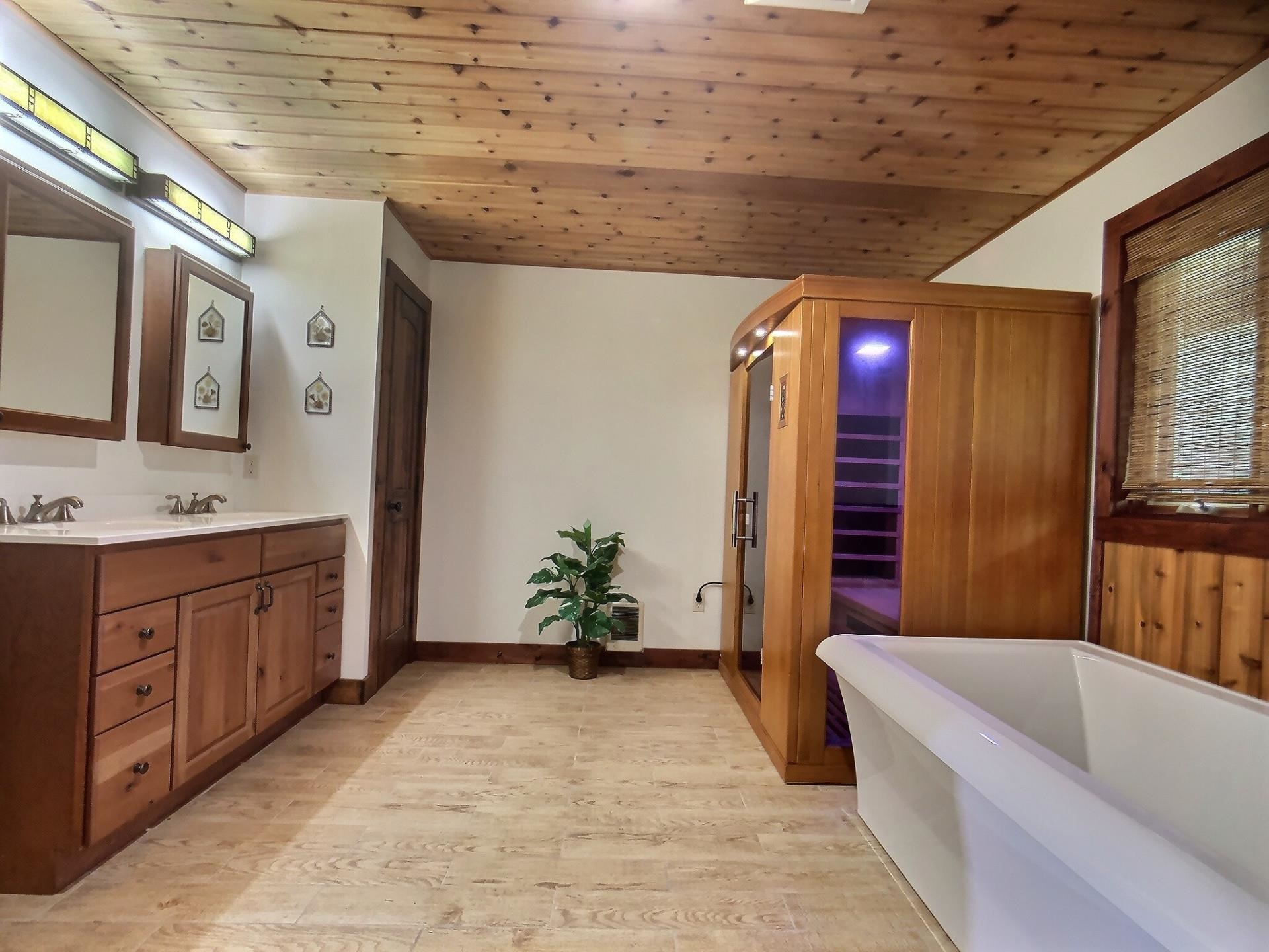 1099 East Shore Road Isle La Motte, VT 05463 - Photo 16 of 24