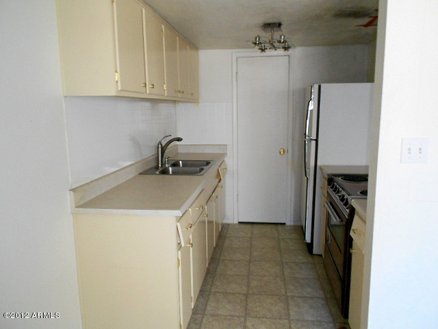 600 South Dobson Road, Unit 48 Mesa, AZ 85202 - Photo 15 of 19 kitchen 1