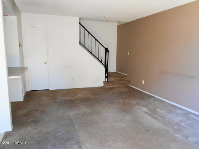 600 South Dobson Road, Unit 48 Mesa, AZ 85202 - Photo 4 of 19 living room