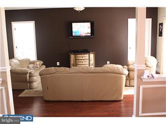 1 Oak Leaf Road Sicklerville, NJ 08081 - Photo 6 of 12 Family Room